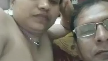 Www Pundai Nakkum Videos - Tamil Aunty Pundai Nakkum Sex Real indian amateur sex on Indiansexy.me