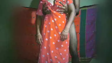 First Time Indian Virgin Girl Ki Chudai Khoon Nikalta Hua Hindi Me indian  amateur sex on Indiansexy.me