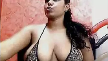 Mudhal Paavam Tamil Sex Movies - Housewife Bathing Video desi porn video