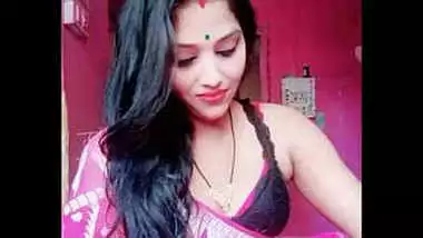 Deoghar Shankar Sexy Naked Video - Desi Cute Housewife Bhabhi Puja Sharma Navel Show In Bra desi porn video
