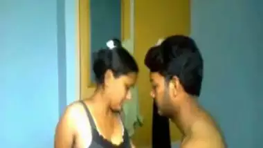 Xxxx Videos Hindi Me - College Girl Xxxx Video Hindi indian amateur sex on Indiansexy.me