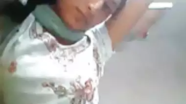 380px x 214px - Jammu Call Girl Prity Teases You desi porn video