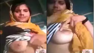 Kompoz Me Moti Chuchi Chusai - Tanisha Bhabhi 36d Bare Boobs desi porn video