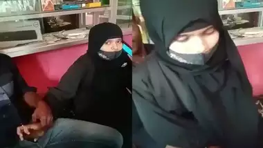 Muslim Dada Poti Xxx - Hijabi Girl Riding Dick In Photo Studio Sex Mms desi porn video