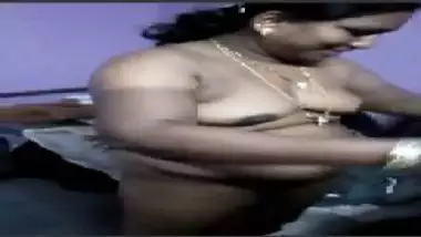 Busty South Indian Aunty Bathing desi porn video